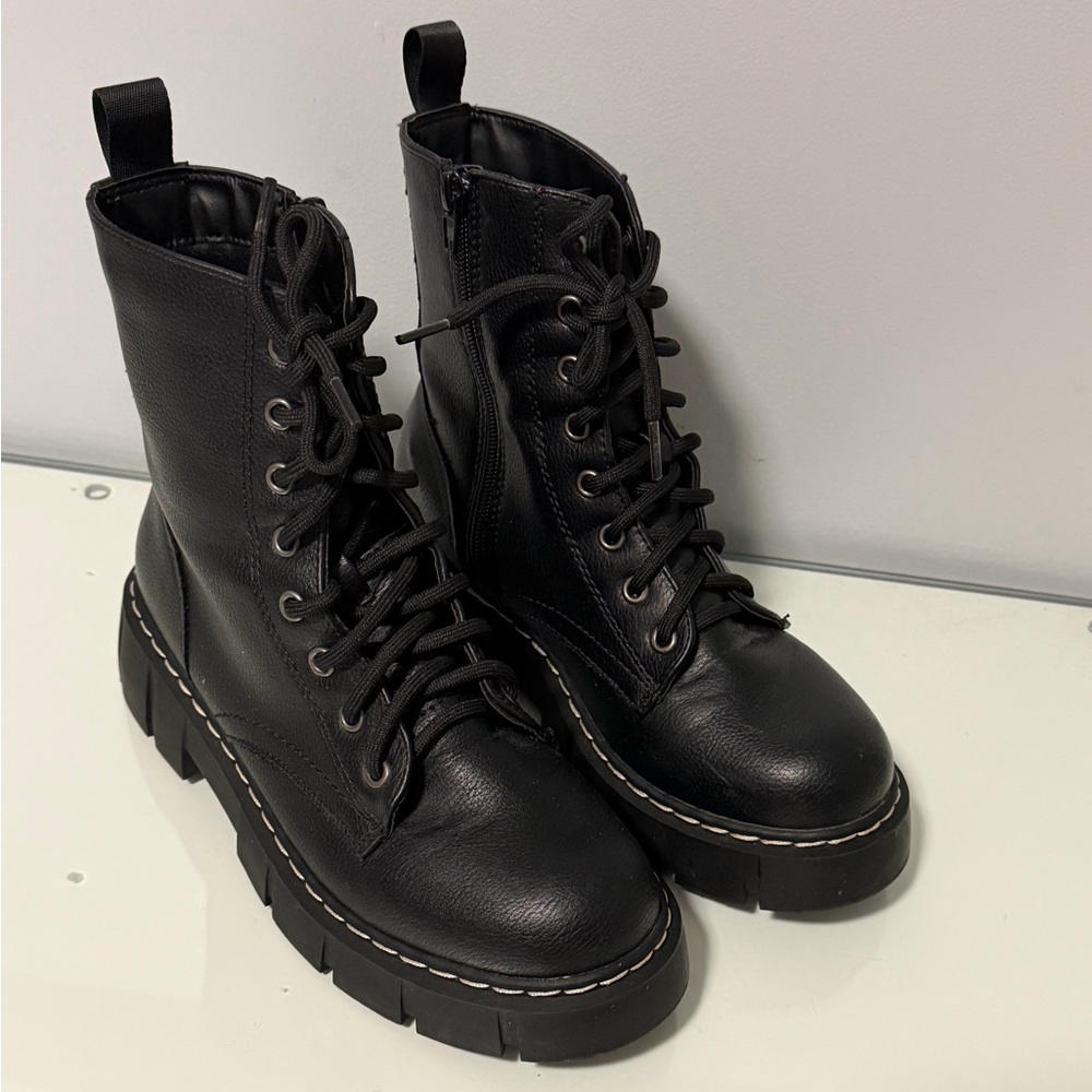 UNIONBAY Black Lace-Up Moto Boots